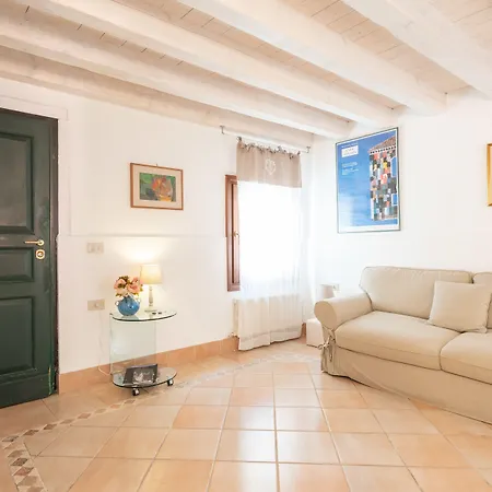 Maison Valentina *